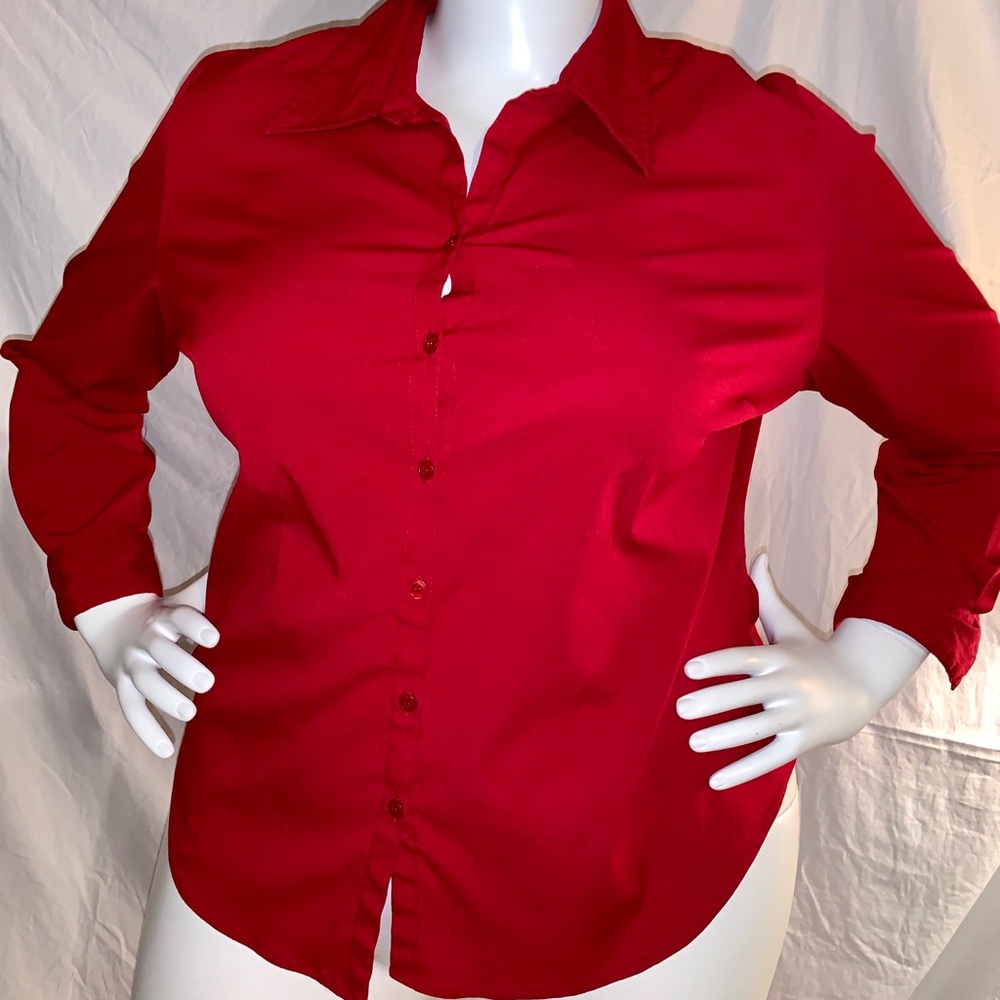 Fred David Woman red button down blouse 2X